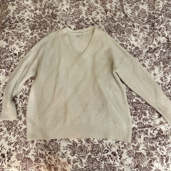 Topshop Oversized Off-the-Shoulder V-Neck Sweater - Picture 4 of 6